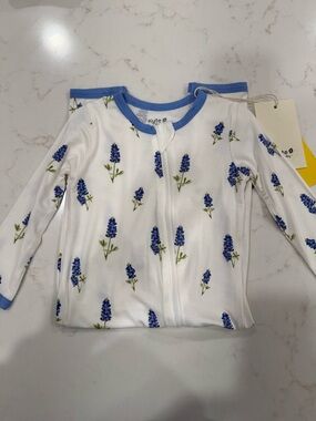 Kyte BABY White Zippered Romper with Blue Bonnet Print